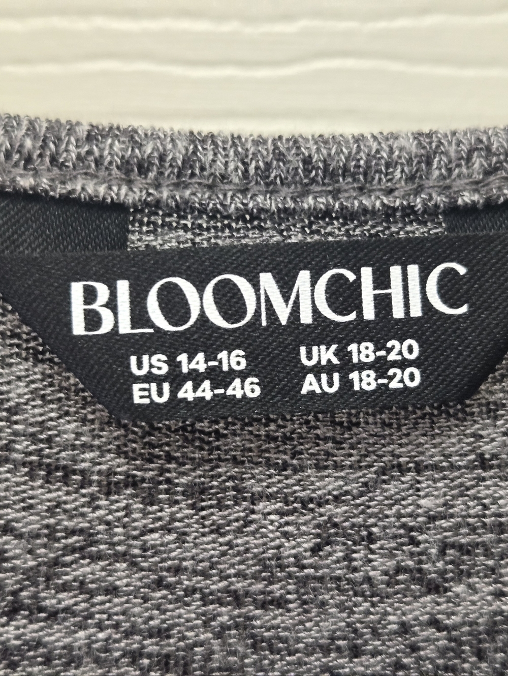 Bloomchic Tunic - Picture 3 of 3